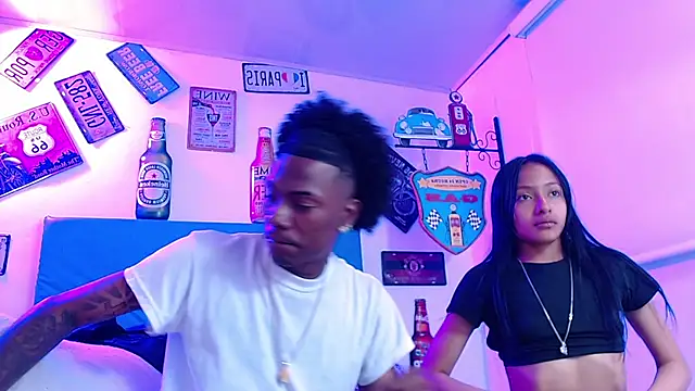 lili roussi online show from September 2025 10:45:01 PM