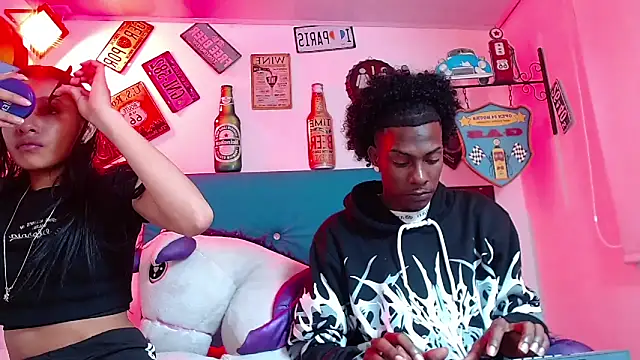 lili roussi online show from September 2025 02:38:02 AM