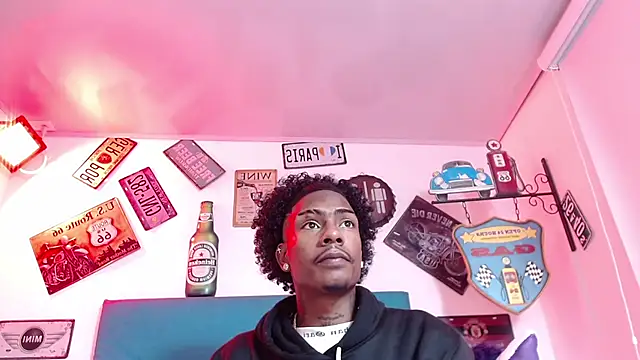 lili roussi online show from November 2025 12:10:01 AM