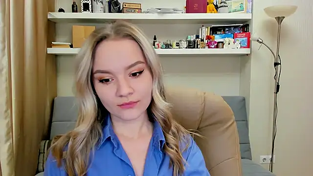 Snapshot of Kara_Smith_ chatting on December 2024 09:16:01 PM Kara Smith  online show from December 2024 09:16:01 PM