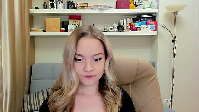 Snapshot of Kara_Smith_ chatting on January 2025 09:57:02 PM Kara Smith  online show from January 2025 09:57:02 PM