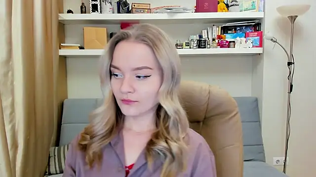 Snapshot of Kara_Smith_ chatting on January 2025 11:20:01 PM Kara Smith  online show from January 2025 11:20:01 PM