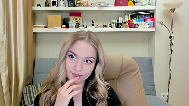 Snapshot of Kara_Smith_ chatting on January 2025 10:51:01 PM Kara Smith  online show from January 2025 10:51:01 PM