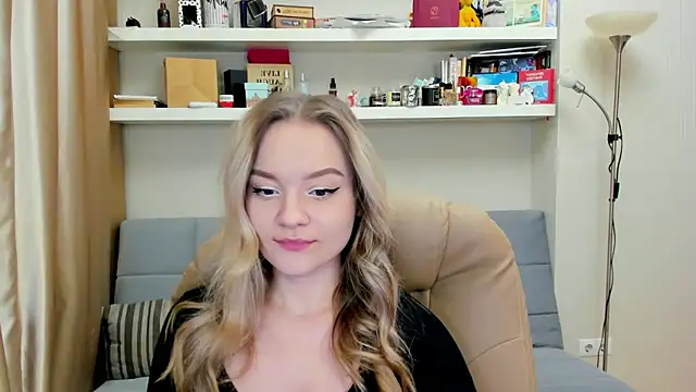 Snapshot of Kara_Smith_ chatting on January 2025 10:26:01 PM Kara Smith  online show from January 2025 10:26:01 PM