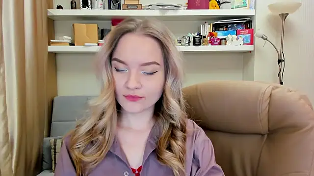 Snapshot of Kara_Smith_ chatting on February 2025 10:45:01 PM Kara Smith  online show from February 2025 10:45:01 PM