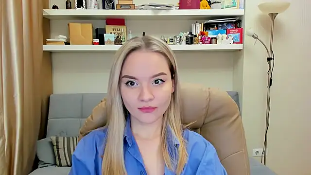 Snapshot of Kara_Smith_ chatting on February 2025 01:36:01 AM Kara Smith  online show from February 2025 01:36:01 AM