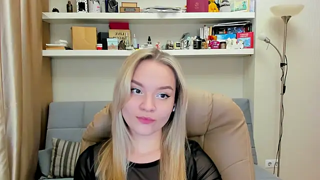 Snapshot of Kara_Smith_ chatting on February 2025 12:27:02 AM Kara Smith  online show from February 2025 12:27:02 AM