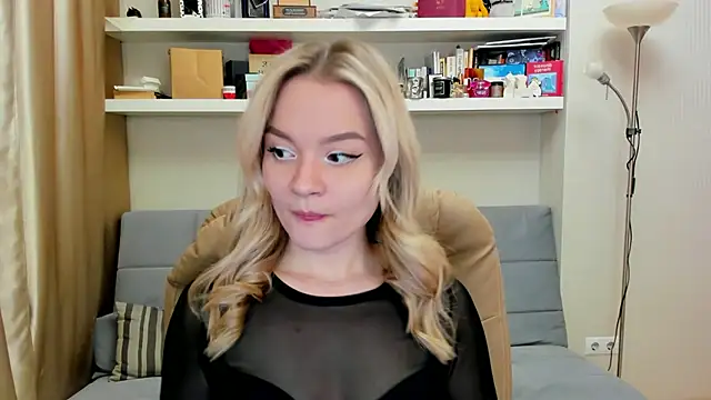 Snapshot of Kara_Smith_ chatting on March 2025 10:16:02 PM Kara Smith  online show from March 2025 10:16:02 PM