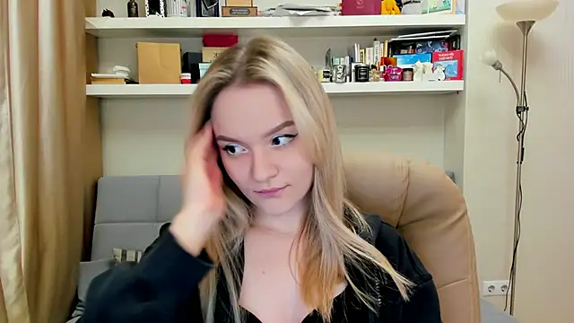 Snapshot of Kara_Smith_ chatting on March 2025 12:54:02 AM Kara Smith  online show from March 2025 12:54:02 AM