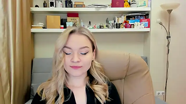 Snapshot of Kara_Smith_ chatting on March 2025 12:26:02 AM Kara Smith  online show from March 2025 12:26:02 AM