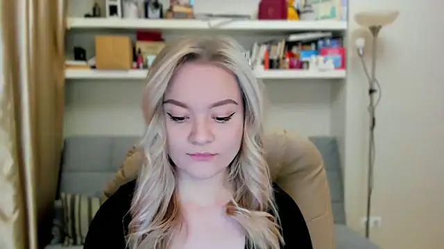 Snapshot of Kara_Smith_ chatting on October 2025 10:10:01 PM Kara Smith  online show from October 2025 10:10:01 PM