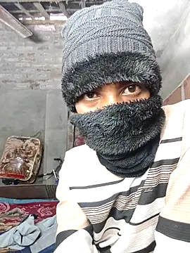 India HOT23 online show from December 2025 02:19:01 AM