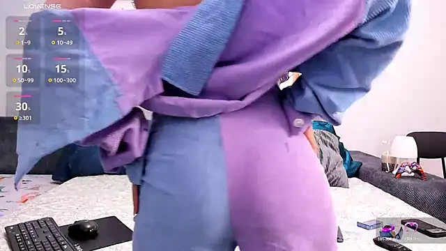 Snapshot of FindomGoddess1 chatting on April 2026 04:20:02 PM FindomGoddess1 online show from April 2026 04:20:02 PM