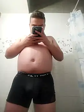 Snapshot of Andy-rtg chatting on November 2025 02:10:01 AM Andy-rtg online show from November 2025 02:10:01 AM