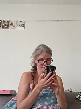 Snapshot of Gripenchipes chatting on July 2026 04:16:02 PM Gripenchipes online show from July 2026 04:16:02 PM