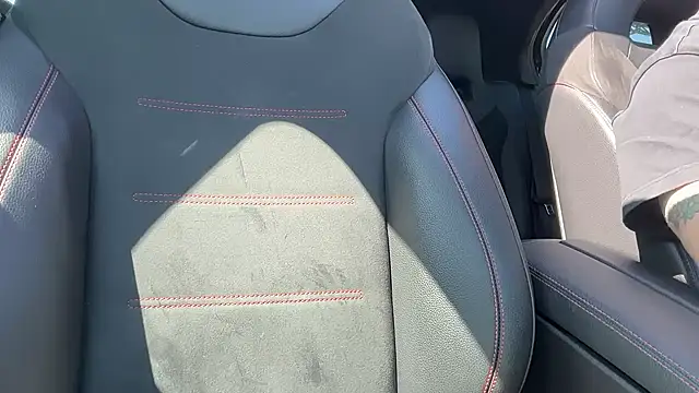 Snapshot of JOREDDs chatting on April 2026 09:34:01 AM JOREDDs online show from April 2026 09:34:01 AM