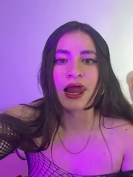 Snapshot of HADARA__ chatting on March 2025 06:00:02 AM HADARA   online show from March 2025 06:00:02 AM