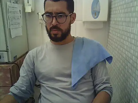 Snapshot of pdasgyn chatting on November 2025 02:49:02 PM pdasgyn online show from November 2025 02:49:02 PM