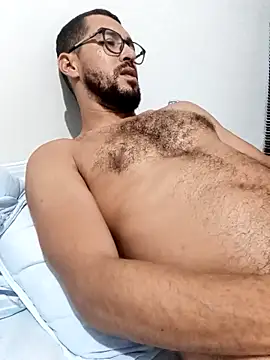 Snapshot of pdasgyn chatting on December 2025 01:48:02 AM pdasgyn online show from December 2025 01:48:02 AM