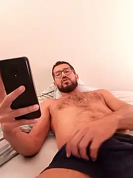 Snapshot of pdasgyn chatting on January 2026 01:05:02 PM pdasgyn online show from January 2026 01:05:02 PM