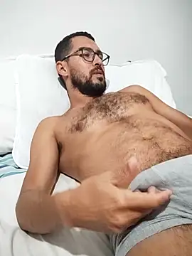 Snapshot of pdasgyn chatting on January 2026 09:35:02 PM pdasgyn online show from January 2026 09:35:02 PM