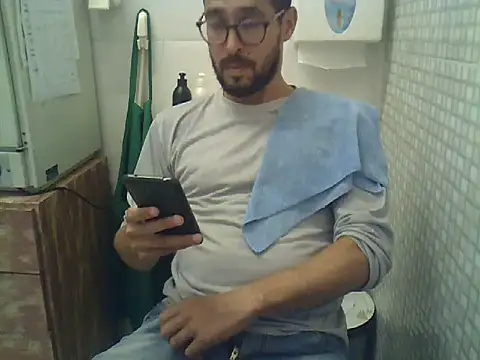 Snapshot of pdasgyn chatting on February 2026 06:03:01 PM pdasgyn online show from February 2026 06:03:01 PM