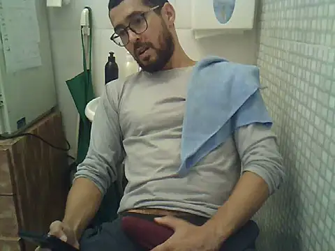 Snapshot of pdasgyn chatting on February 2026 12:55:01 PM pdasgyn online show from February 2026 12:55:01 PM