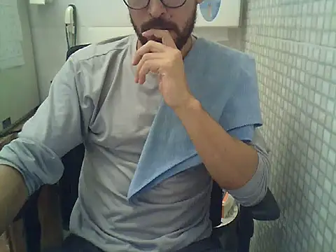 Snapshot of pdasgyn chatting on March 2026 01:16:02 PM pdasgyn online show from March 2026 01:16:02 PM