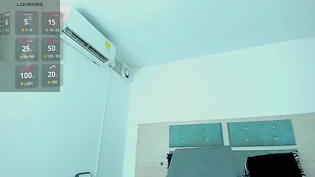 Snapshot of sexyvioletvalerious chatting on February 2026 03:43:02 PM sexyvioletvalerious online show from February 2026 03:43:02 PM