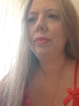 Irina3718 online show from September 2025 10:37:01 AM