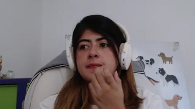 Snapshot of skyler1195 chatting on March 2025 09:40:02 PM skyler1195 online show from March 2025 09:40:02 PM