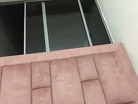 Snapshot of skyler1195 chatting on November 2025 12:52:02 AM skyler1195 online show from November 2025 12:52:02 AM