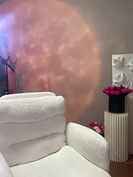 Baby-youyou online show from March 2025 08:26:02 PM