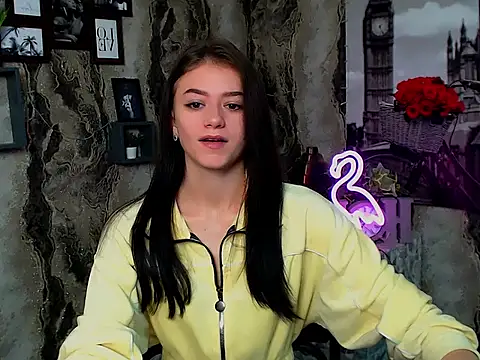 Snapshot of LanaTey chatting on October 2025 04:57:01 AM LanaTey online show from October 2025 04:57:01 AM