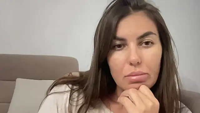 AngelinaMeov online show from October 2025 02:47:02 PM