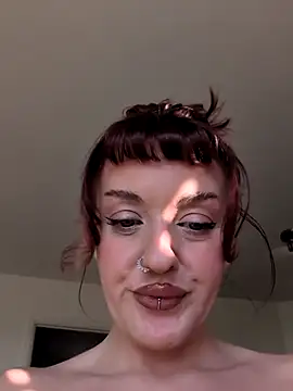 Petite Juicy Olive online show from November 2025 10:15:02 AM