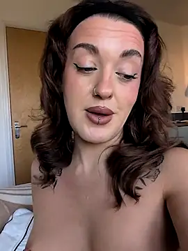 Petite Juicy Olive online show from July 2026 08:07:02 AM