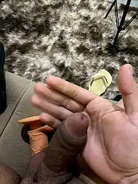 Marcelo1998Go online show from November 2025 04:08:01 PM