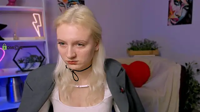 Snapshot of madam_uliis chatting on March 2025 09:20:02 AM madam uliis online show from March 2025 09:20:02 AM