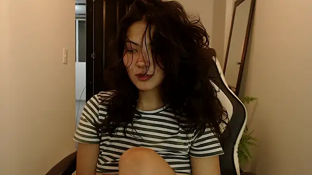 Snapshot of Asaray_T chatting on March 2026 01:09:01 AM Asaray T online show from March 2026 01:09:01 AM