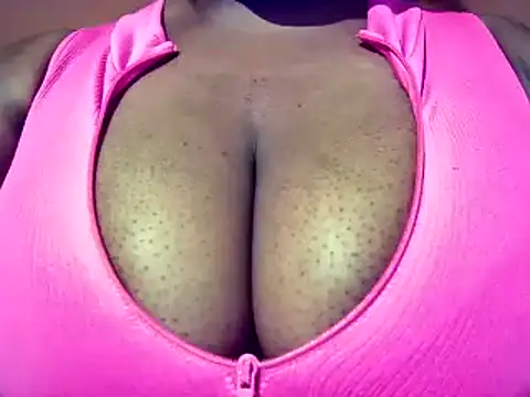 Snapshot of sexyamanda_ chatting on February 2026 06:42:02 AM sexyamanda online show from February 2026 06:42:02 AM