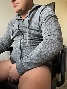 Snapshot of Gusta_bi chatting on July 2026 01:58:01 PM Gusta bi online show from July 2026 01:58:01 PM