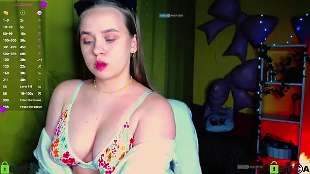 Snapshot of Lilysweet13 chatting on April 2026 06:32:02 PM Lilysweet13 online show from April 2026 06:32:02 PM