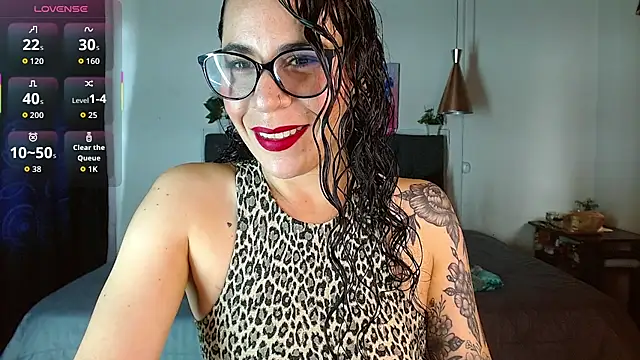 mia velvet1 online show from October 2025 02:58:02 PM