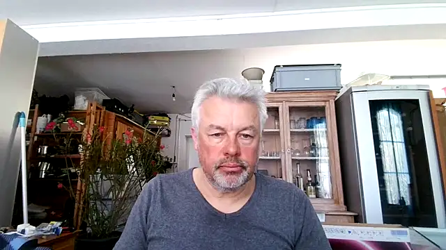 Berg Boy online show from March 2025 11:23:01 AM