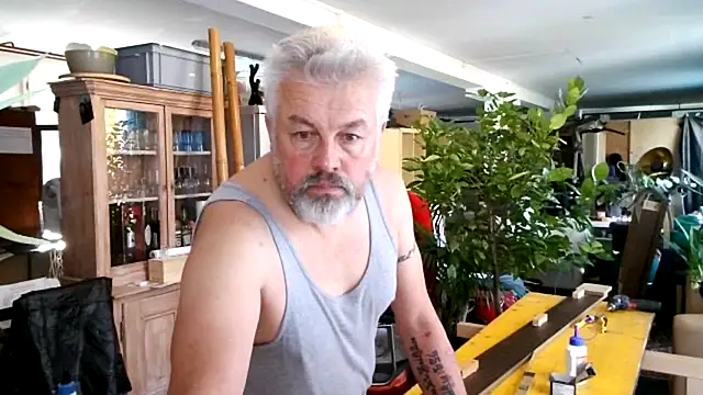 Berg Boy online show from October 2025 09:32:01 AM