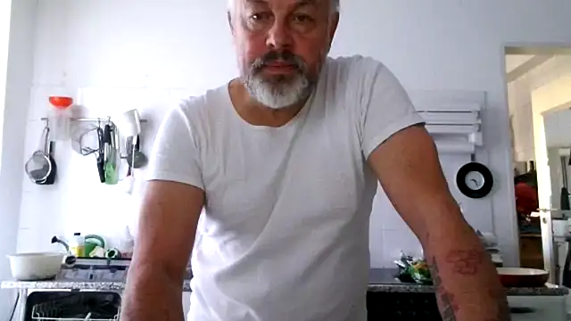 Berg Boy online show from November 2025 08:25:01 AM