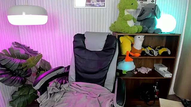 Miyuki wolf online show from October 2025 08:54:02 PM