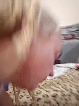 Snapshot of my_Kazka chatting on December 2025 08:04:02 PM my Kazka online show from December 2025 08:04:02 PM