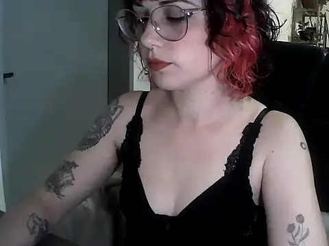 Acid Girl Ofc online show from October 2025 03:17:01 AM